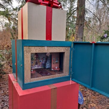 nutcracker treasure hunt - photo by Juliamaud